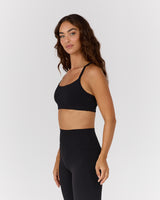 AIRE KEYHOLE RACER BACK BRA - BLACK