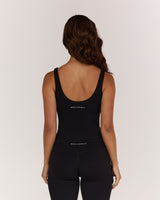 AIRE V NECK TOP - BLACK