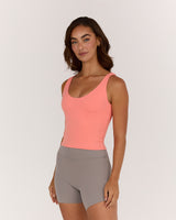 AIRE V NECK TOP - BISQUE