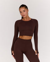 SEAMLESS LONG SLEEVE CROPPED TOP - CHESTNUT