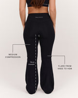 MOTION 360 POCKET PETITE FLARES - BLACK