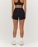 AIRE SHORTS 4" - BLACK