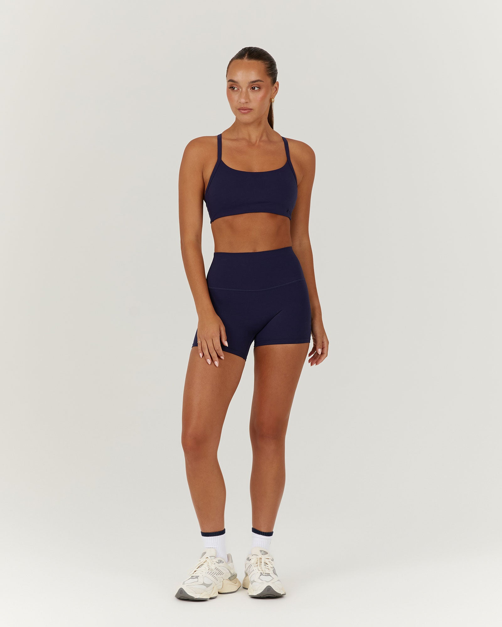 AIRE SHORTS 4