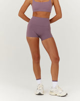 AIRE SHORTS 4" - PLUM