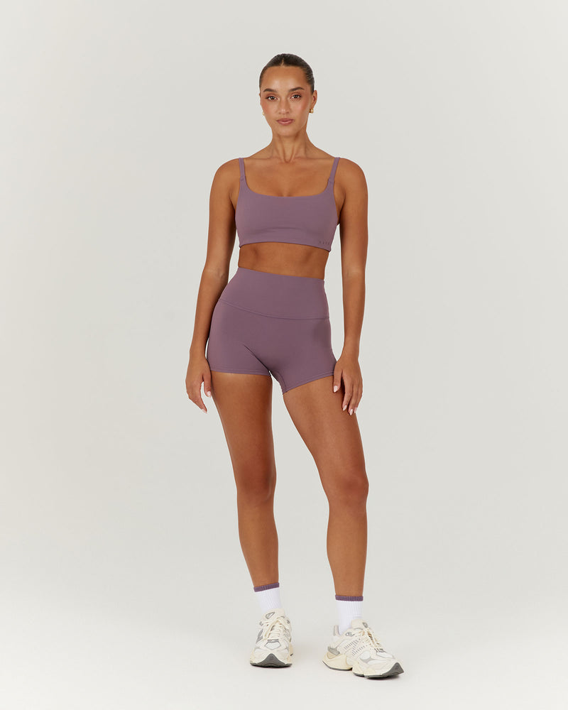 AIRE SHORTS 4" - PLUM