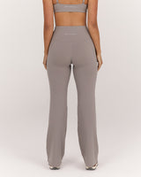 AIRE FLARED PANT - DOVE