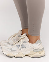 AIRE 7/8 LEGGINGS - DOVE