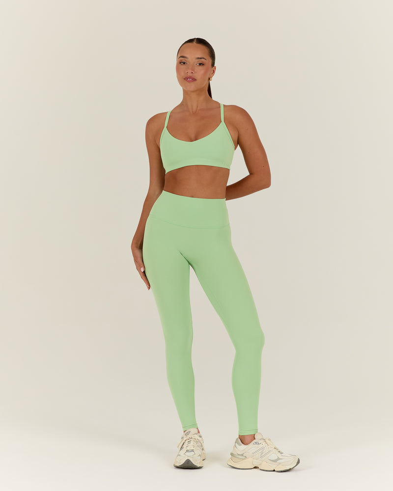AIRE LEGGINGS 28" - MATCHA