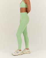 AIRE LEGGINGS 28" - MATCHA