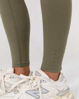 AIRE FULL LENGTH LEGGINGS - OLIVE SMOKE
