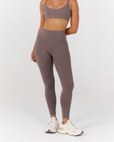 AIRE FULL LENGTH LEGGINGS - PEPPERCORN