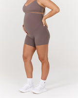 AIRE MATERNITY SHORTS 6" - PEPPERCORN
