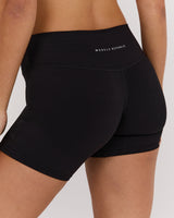 AIRE MID RISE SHORTS 6" - BLACK
