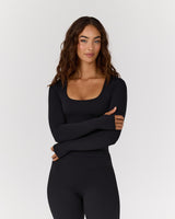 AIRE SCOOP LONG SLEEVE TOP - BLACK