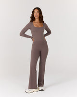 AIRE SCOOP LONG SLEEVE TOP - PEPPERCORN
