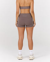 AIRE SHORTS 4" - PEPPERCORN