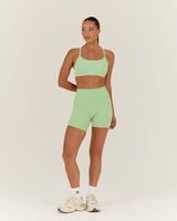 AIRE SHORTS 6" - MATCHA