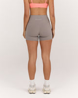 AIRE SHORTS 6" - DOVE