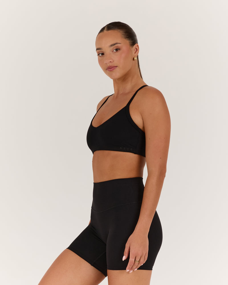 AIRE V NECK CROSS BACK BRA - BLACK