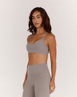 AIRE V NECK CROSS BACK BRA - DOVE