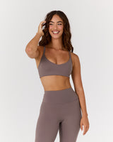 AIRE V NECK CROSS BACK BRA - PEPPERCORN