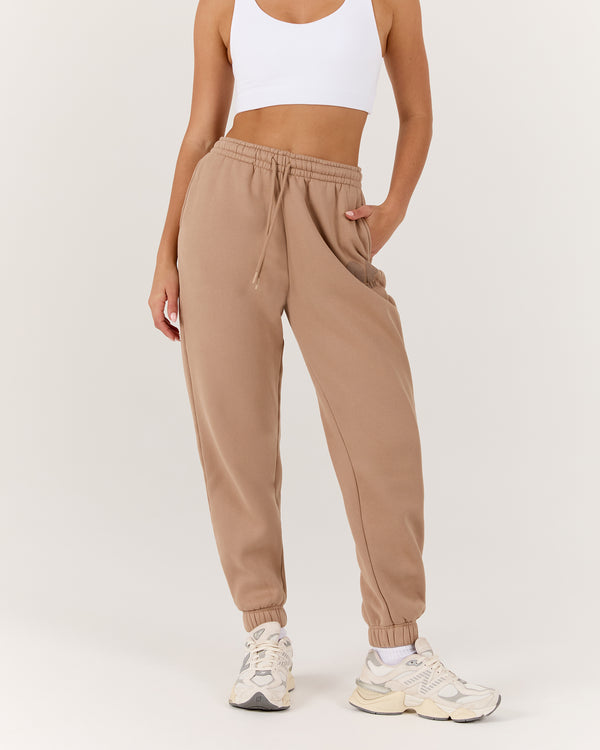 AP OVERSIZED TRACKIES - LATTE