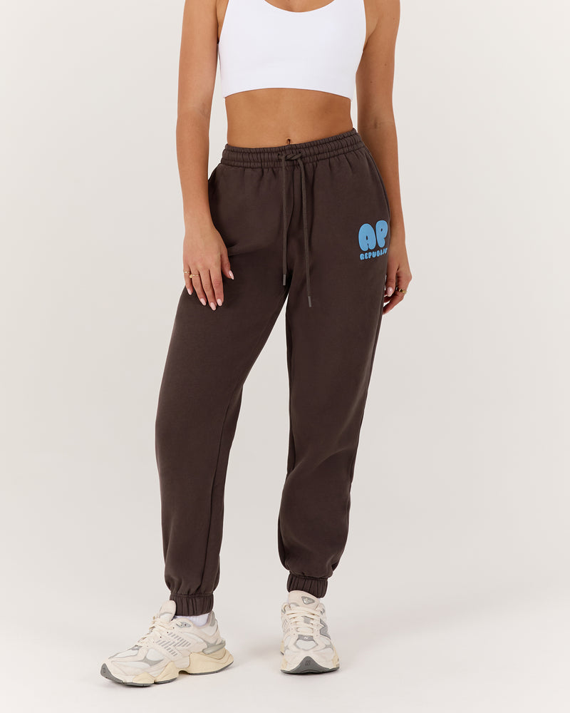 AP OVERSIZED TRACKIES - OAKWOOD