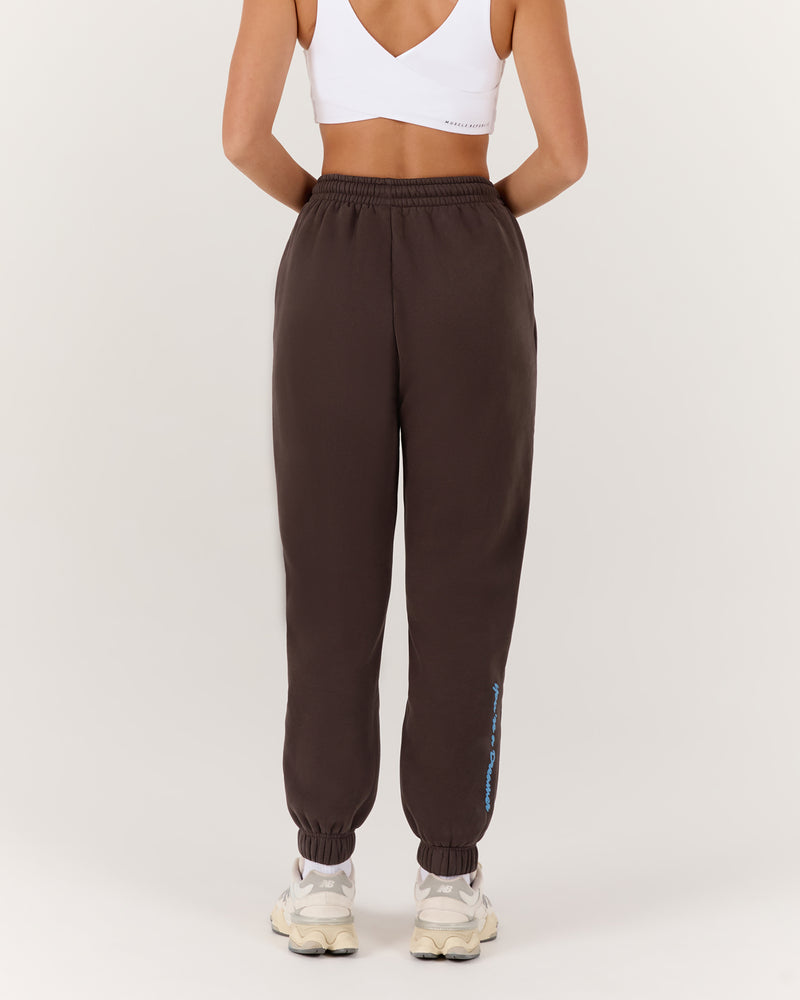 AP OVERSIZED TRACKIES - OAKWOOD