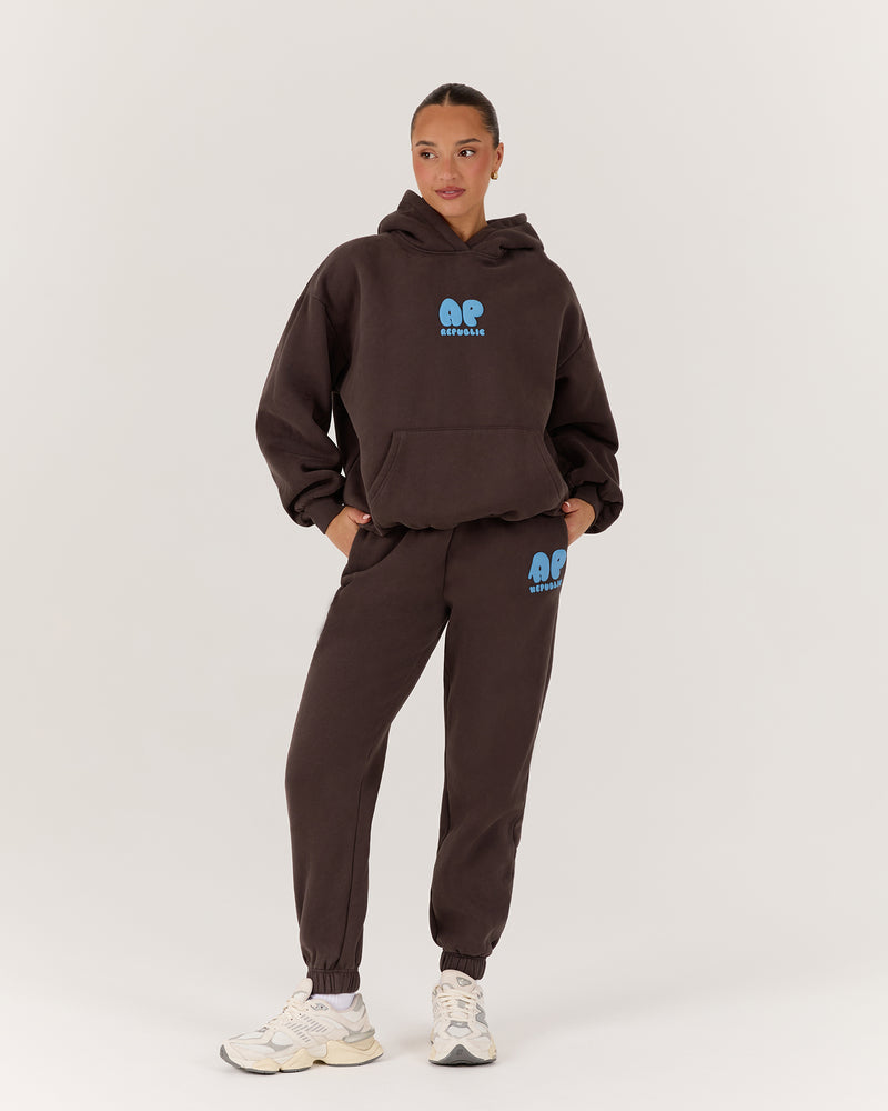 AP OVERSIZED TRACKIES - OAKWOOD