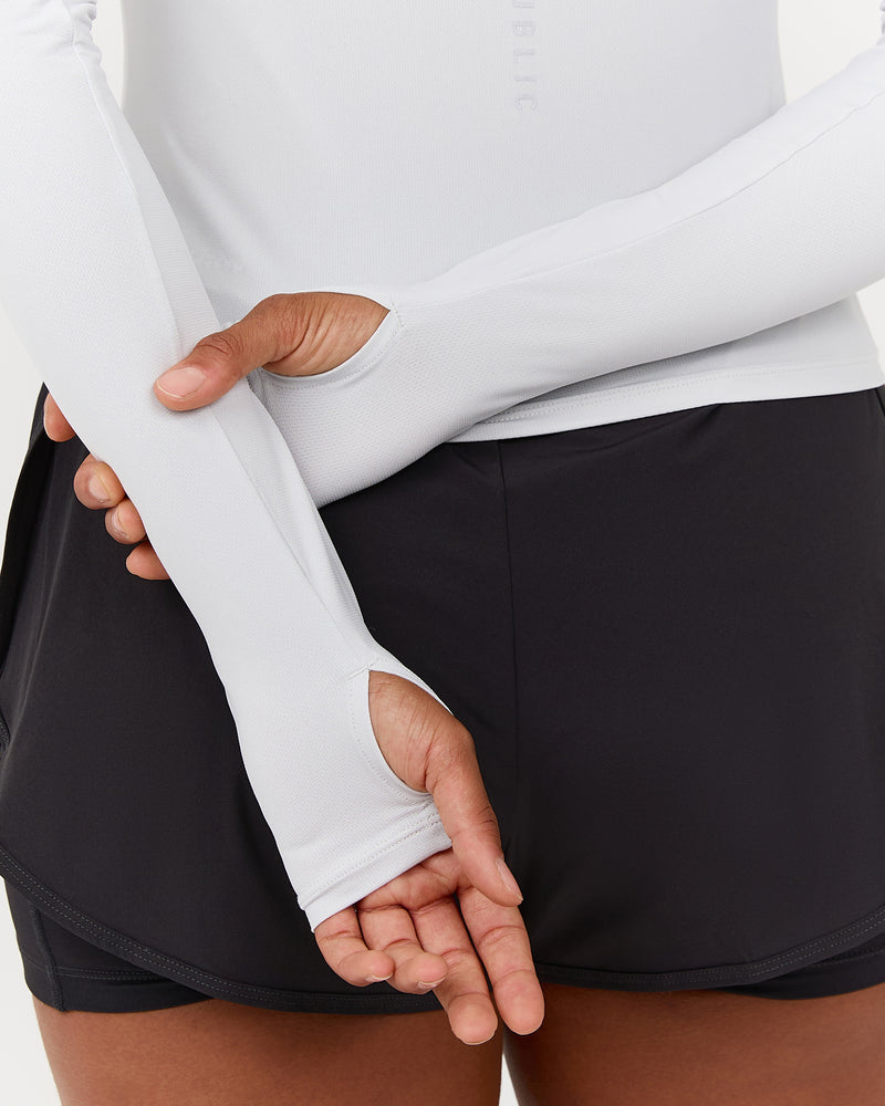 ASPIRE LONG SLEEVE RUNNING TOP - GLACIER – MUSCLE REPUBLIC