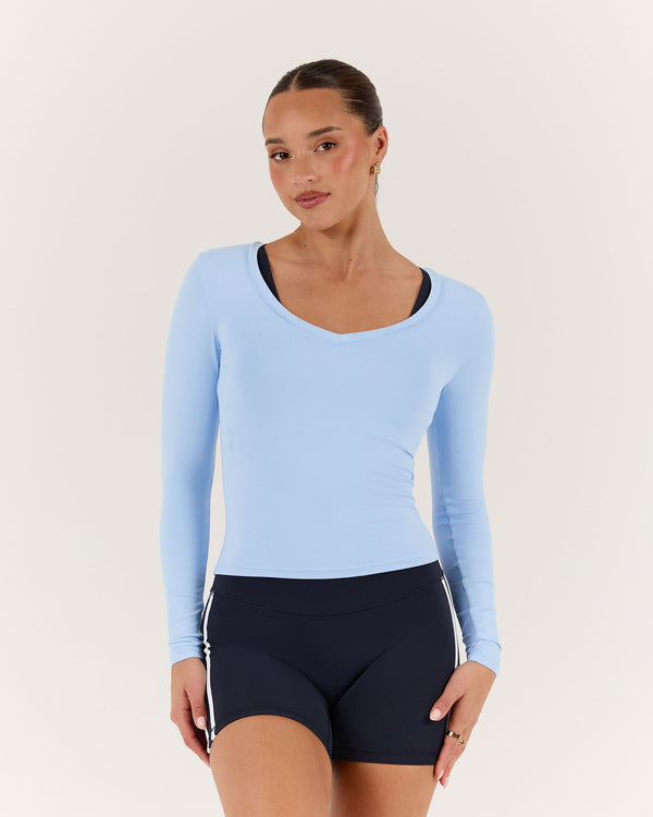 ATHLEISURE V LONG SLEEVE TOP - AURA