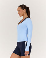 ATHLEISURE V LONG SLEEVE TOP - AURA