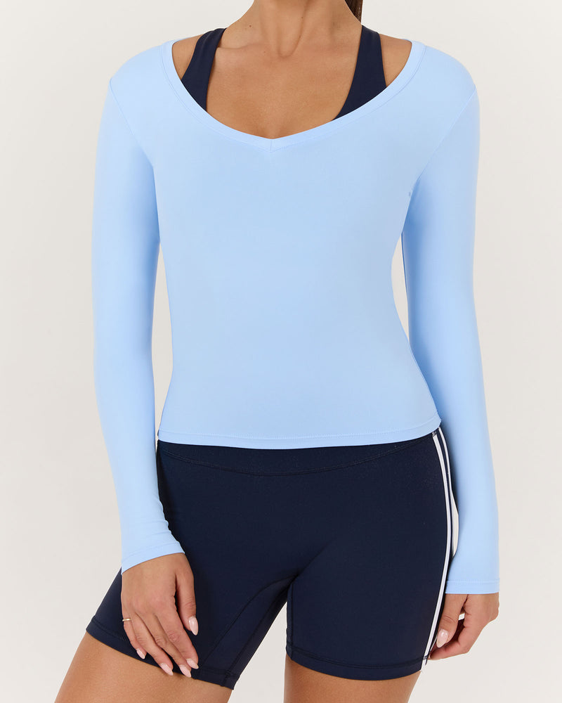 ATHLEISURE V LONG SLEEVE TOP - AURA
