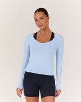 ATHLEISURE V LONG SLEEVE TOP - AURA