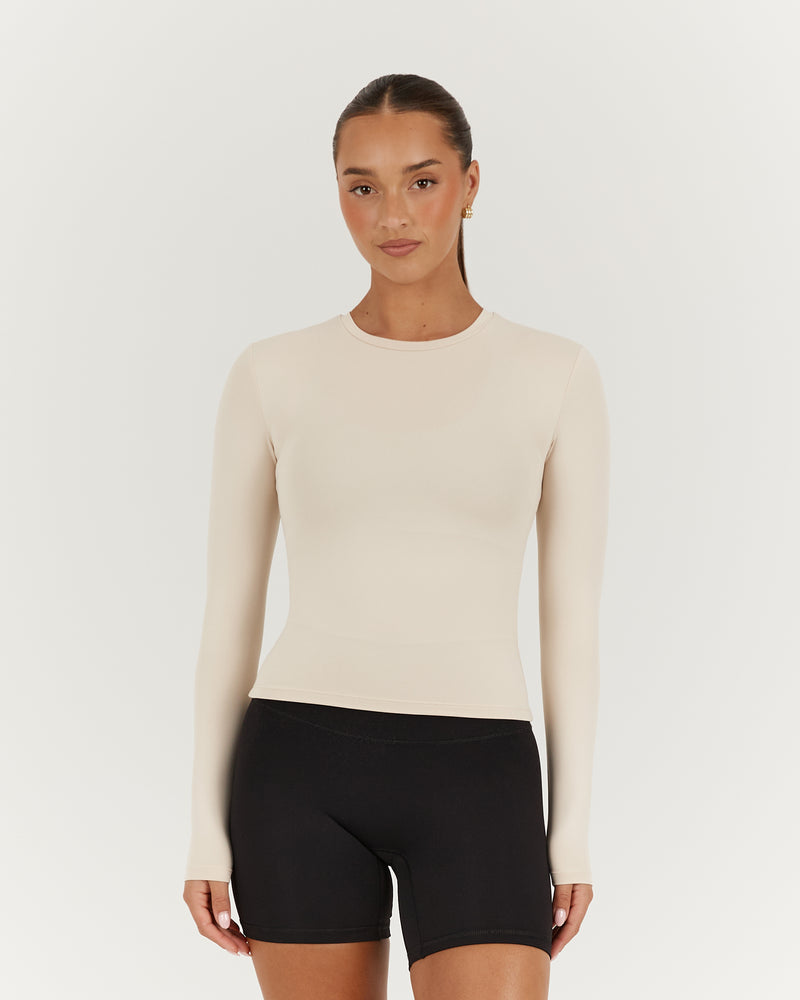 ATHLEISURE LONG SLEEVE TOP - CREME