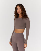 ATHLEISURE TWIST BACK LONG SLEEVE TOP - PEPPERCORN