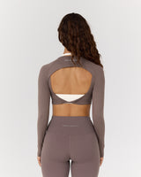 ATHLEISURE TWIST BACK LONG SLEEVE TOP - PEPPERCORN