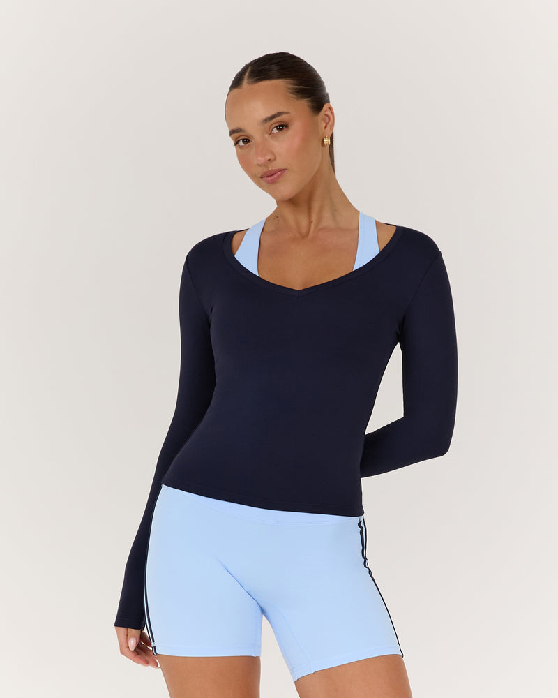 ATHLEISURE V LONG SLEEVE TOP - DEEP NAVY