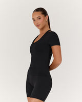 ATHLEISURE V TOP - BLACK