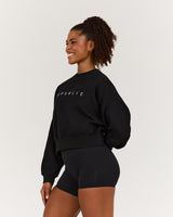 CLASSIC BOXY CREW JUMPER - BLACK