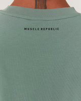CLASSIC TEE - TARRAGON ICON