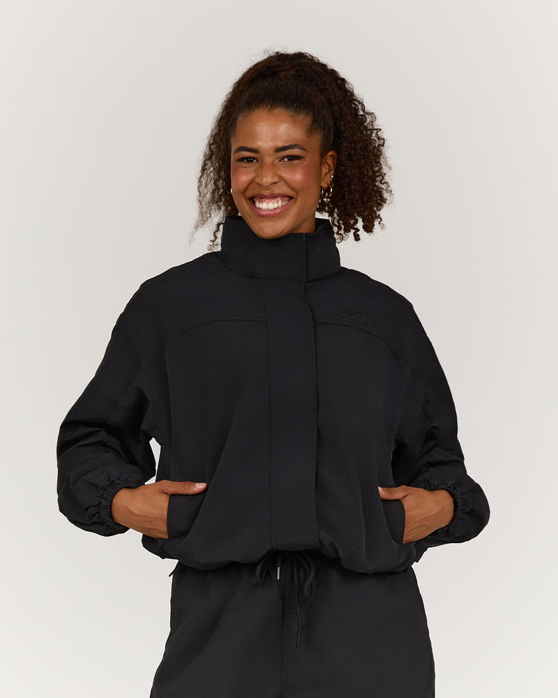 CROPPED WOVEN TRACK JACKET - BLACK – MUSCLE REPUBLIC