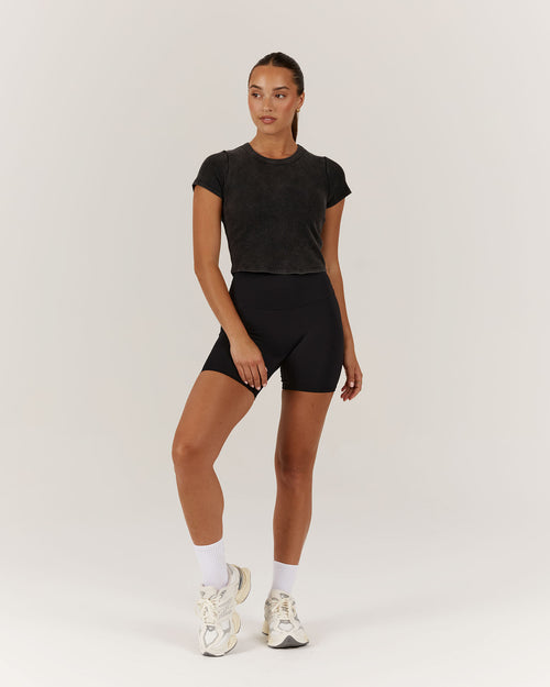 EMERSON CROP TEE - BLACK