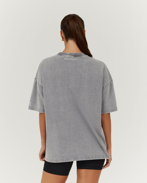 ESSENTIALS MSCR TEE - FADED GREY