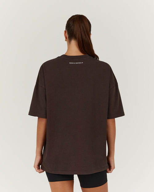 ESSENTIALS TEE - FADED OAK