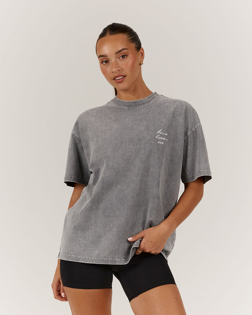 ESSENTIALS TOUR TEE - FADED GREY