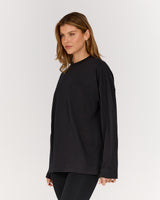 ESSENTIALS LONG SLEEVE TEE - BLACK