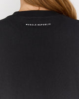 ESSENTIALS LONG SLEEVE TEE - BLACK