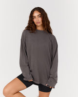 ESSENTIALS LONG SLEEVE TEE - FADED ONYX