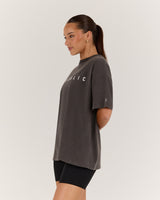 ESSENTIALS TONAL TEE - FADED ONYX